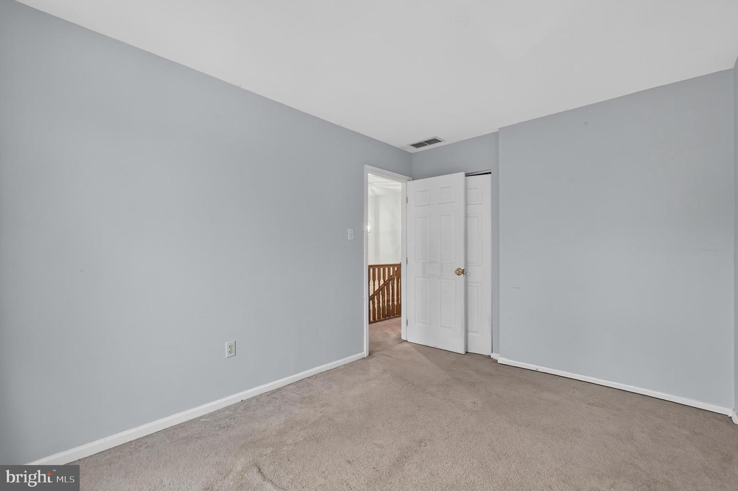 4 Versailles Ct Property Photo 6