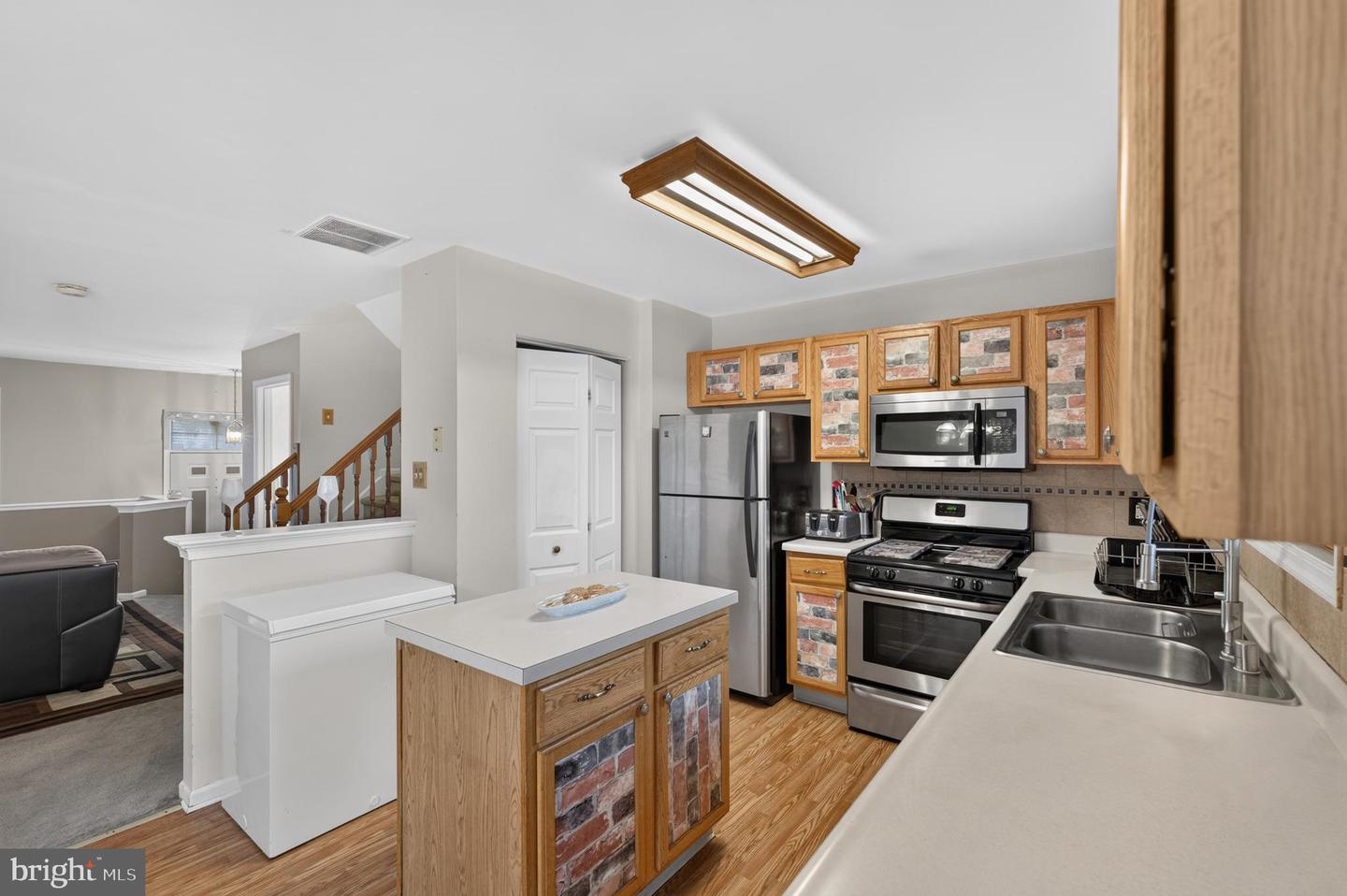 4 Versailles Ct Property Photo 19