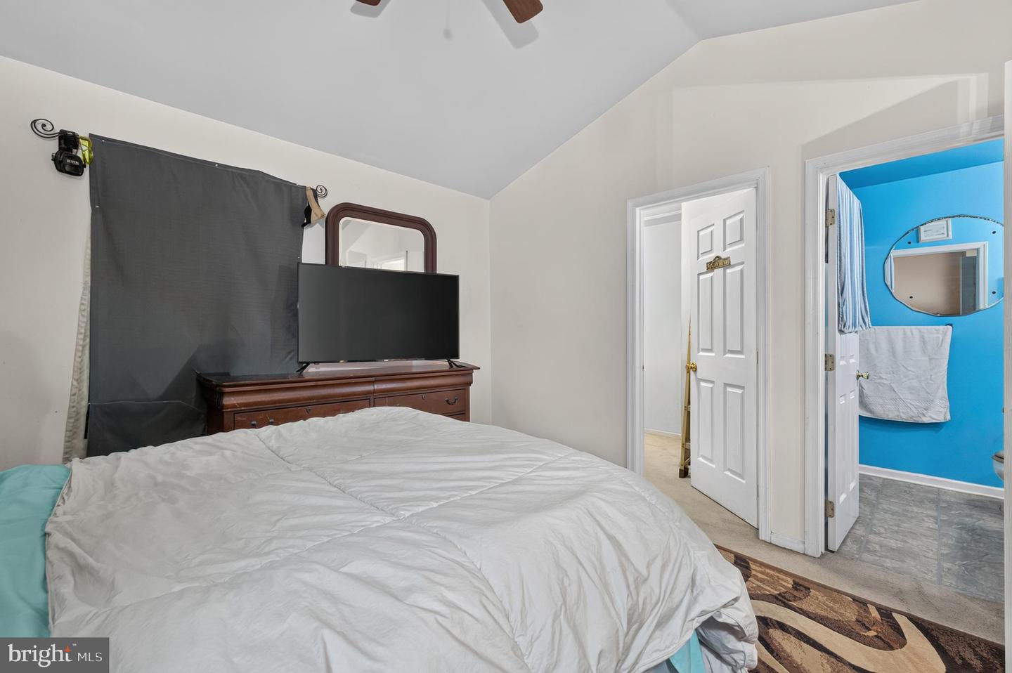 4 Versailles Ct Property Photo 23