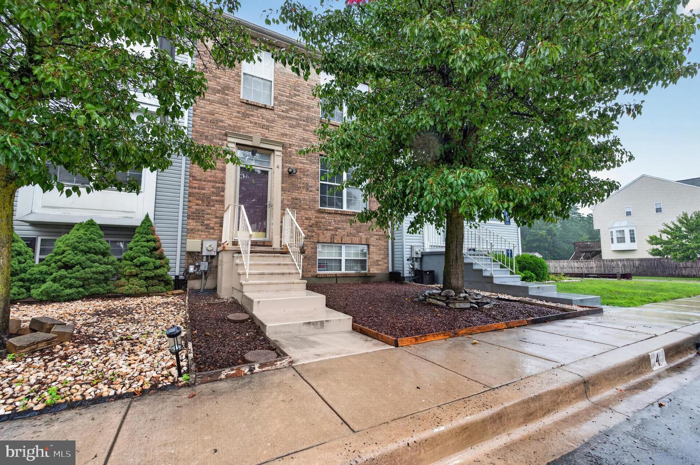 4 Versailles Ct Property Photo 32