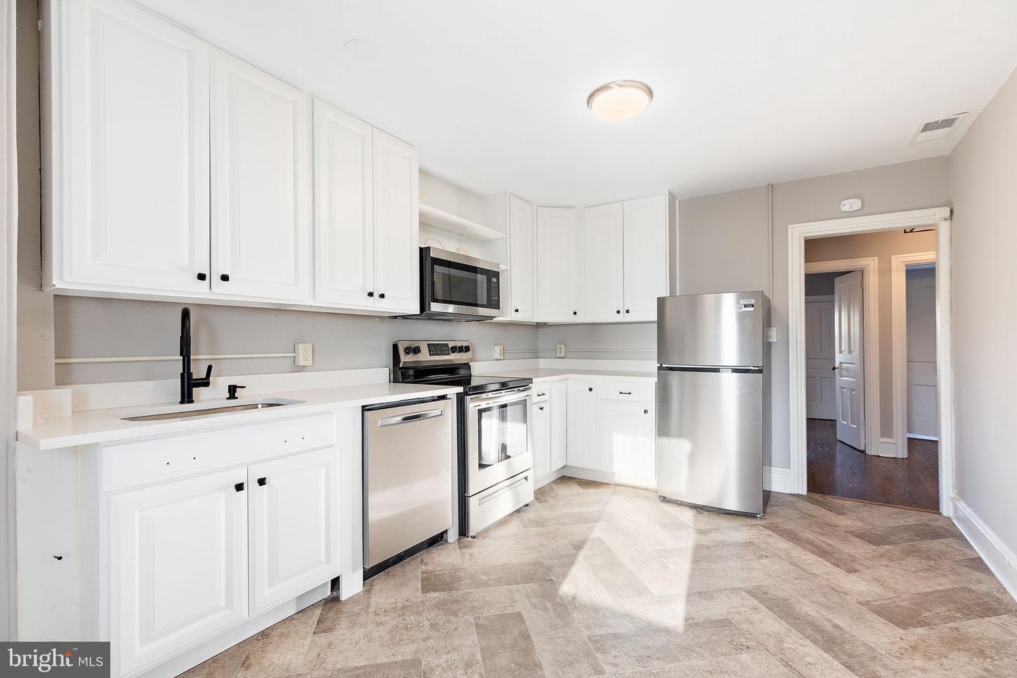 1614 N Broom St #3 Property Photo 1