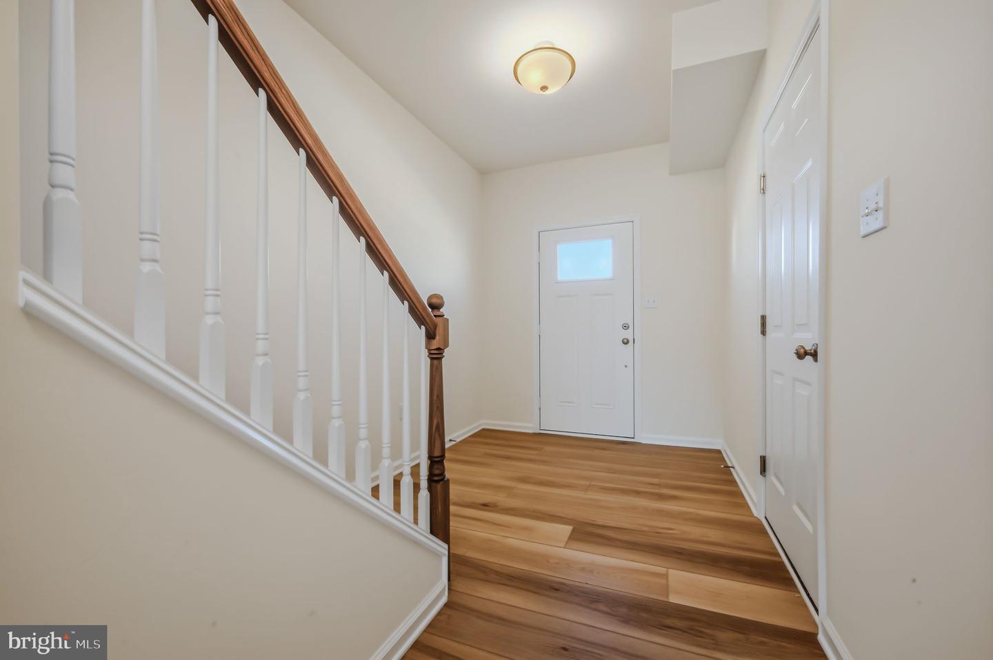 734 Rosler Way Property Photo 3