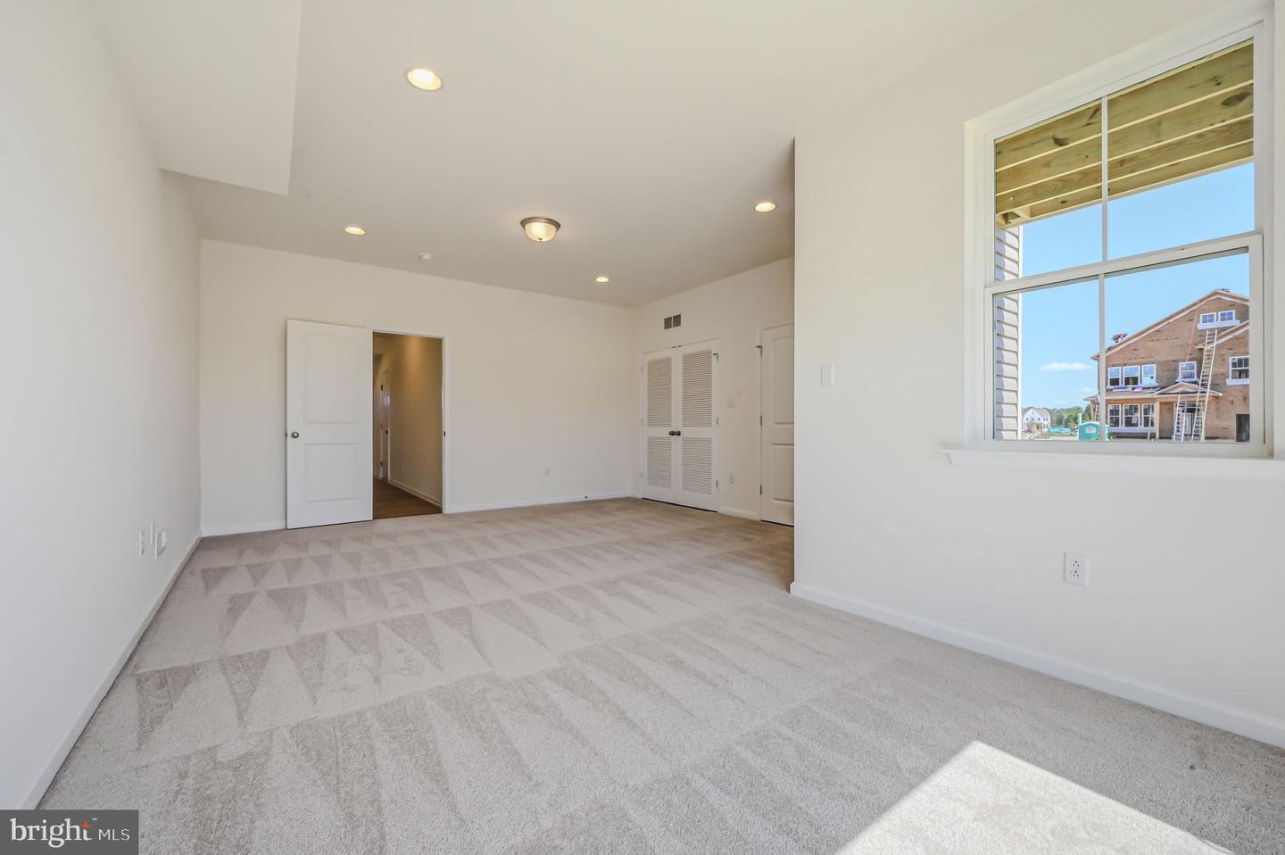 734 Rosler Way Property Photo 6