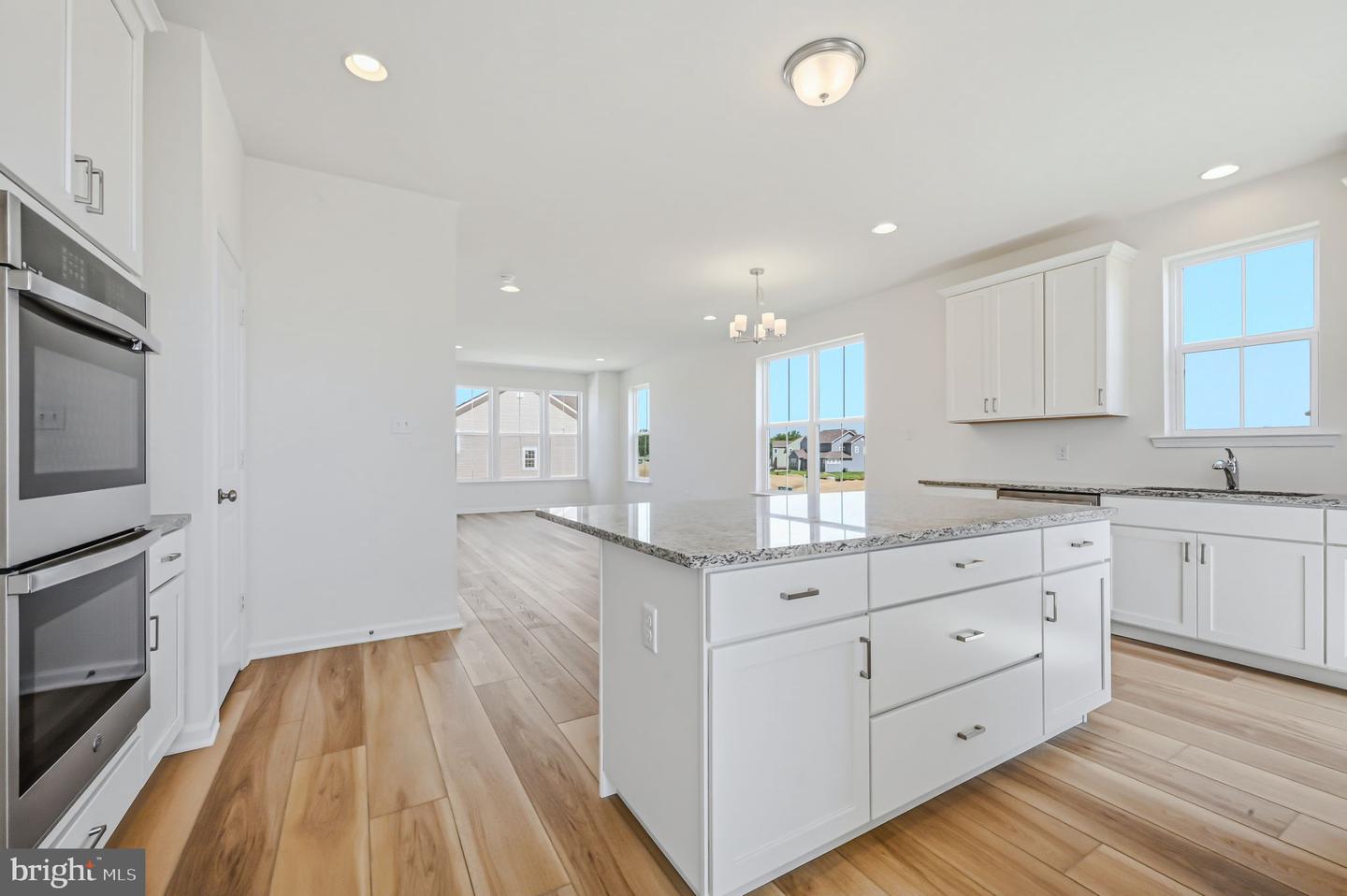 734 Rosler Way Property Photo 12