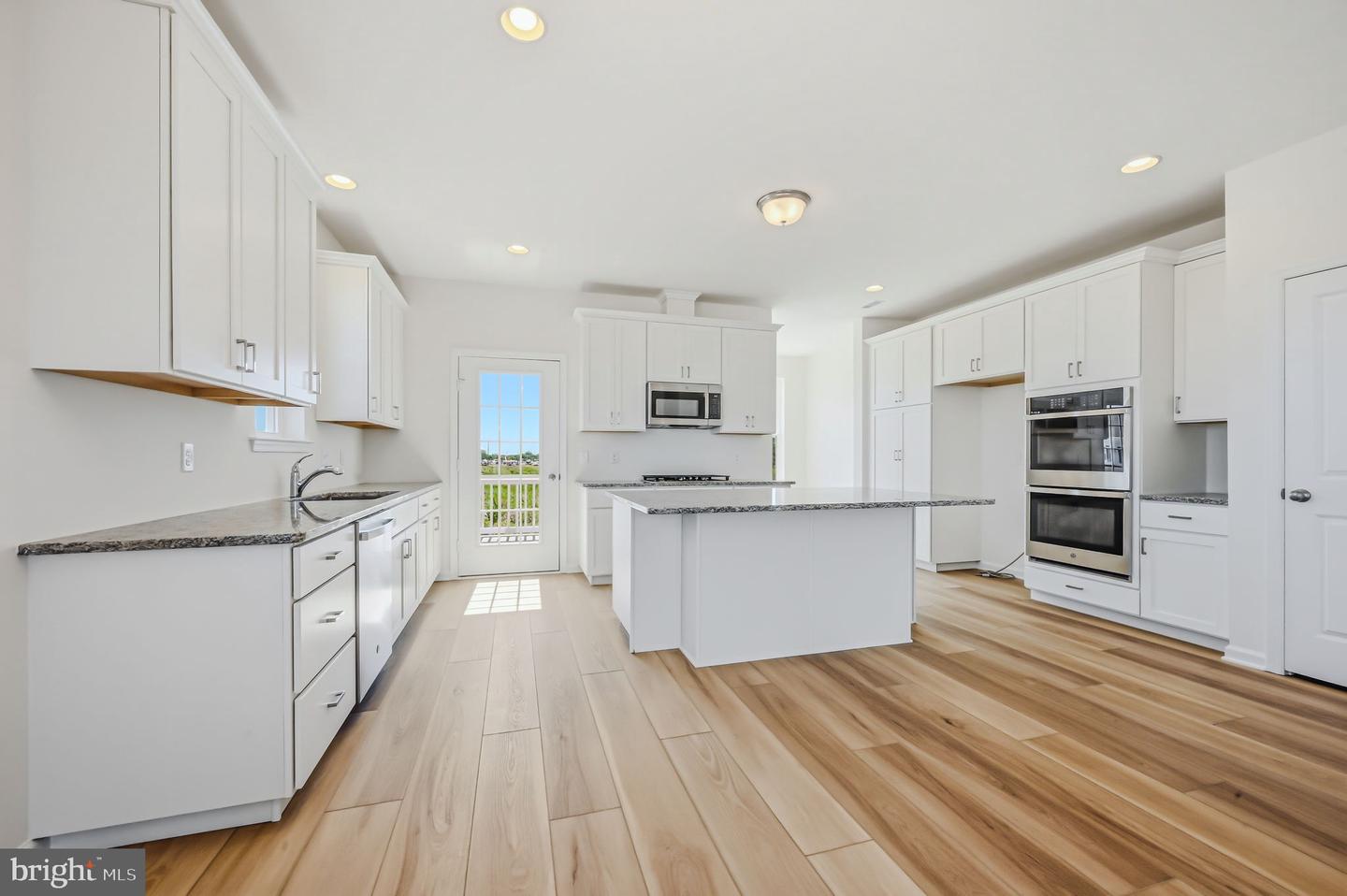 734 Rosler Way Property Photo 13