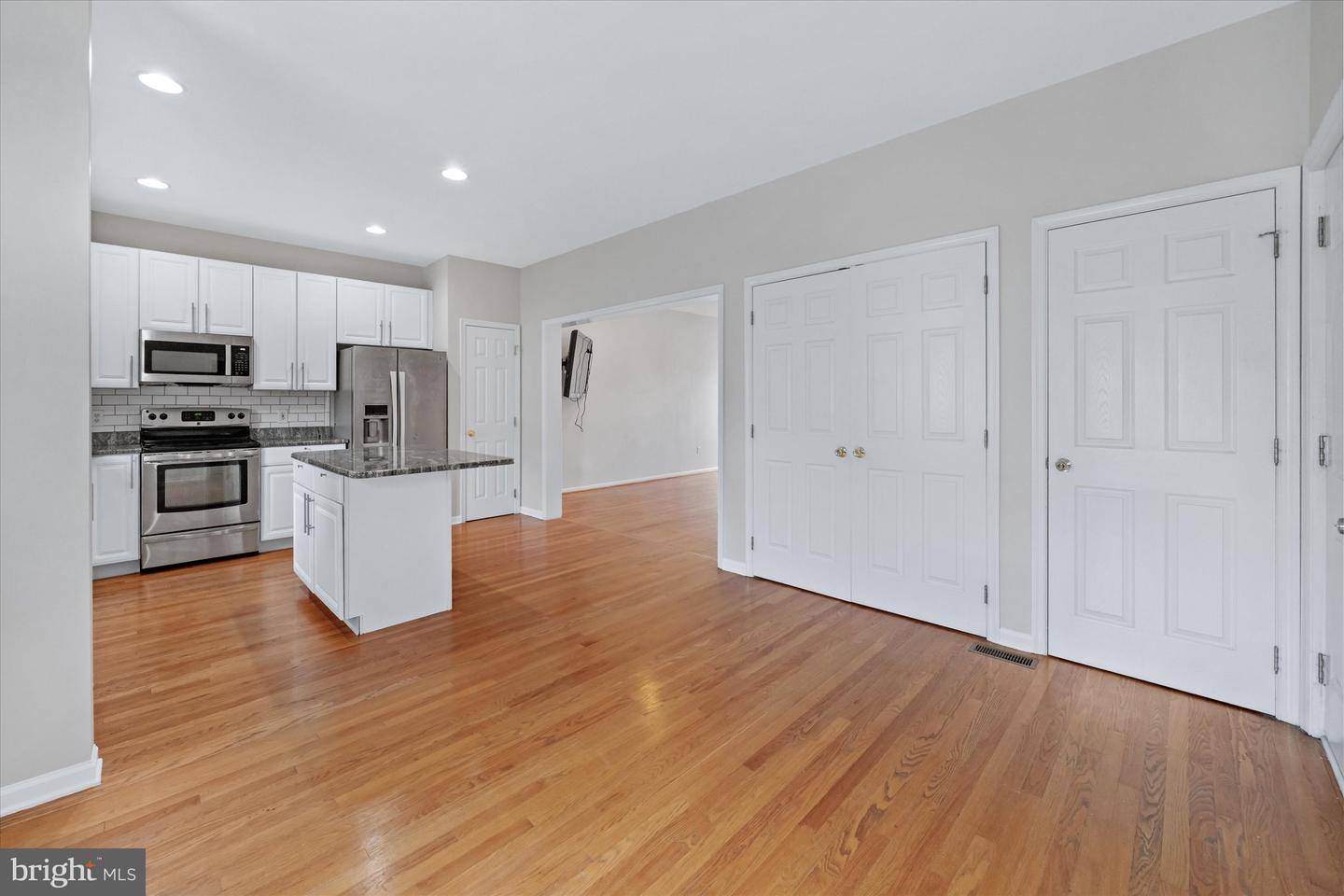 109 Marble House Dr Property Photo 8