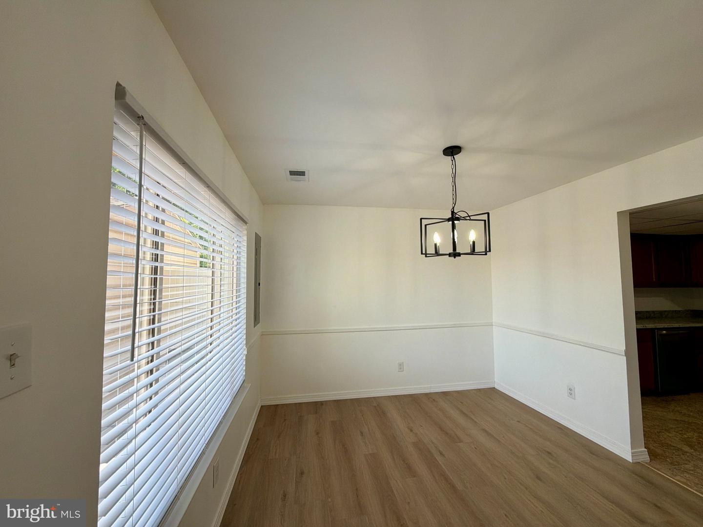 605 Cobble Creek Curv Property Photo 11