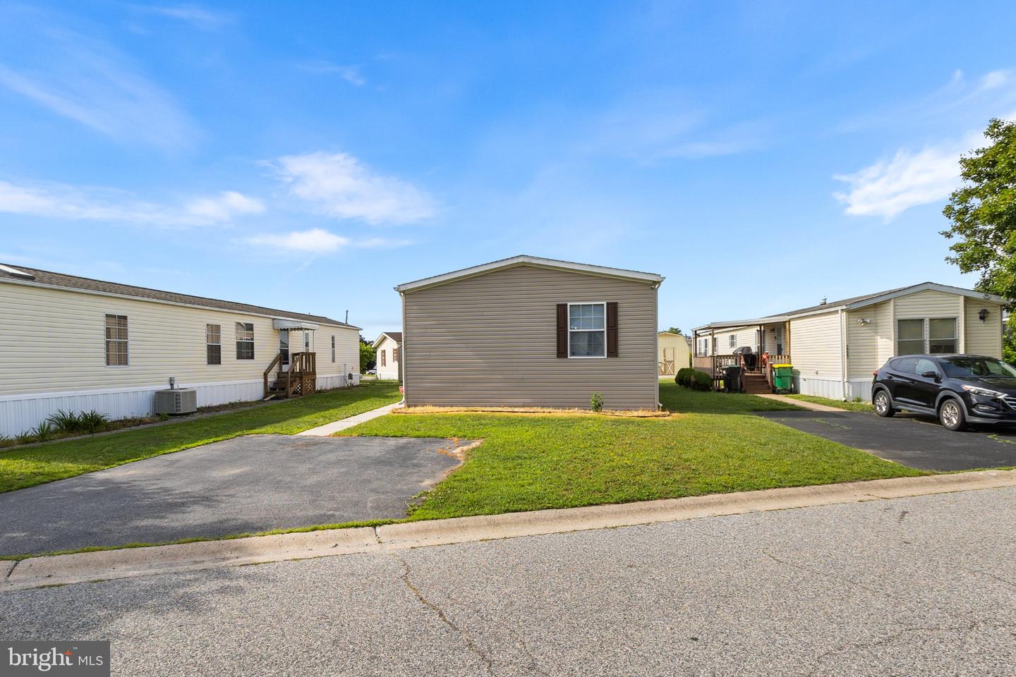 1733 Barbara Cir Property Photo 4