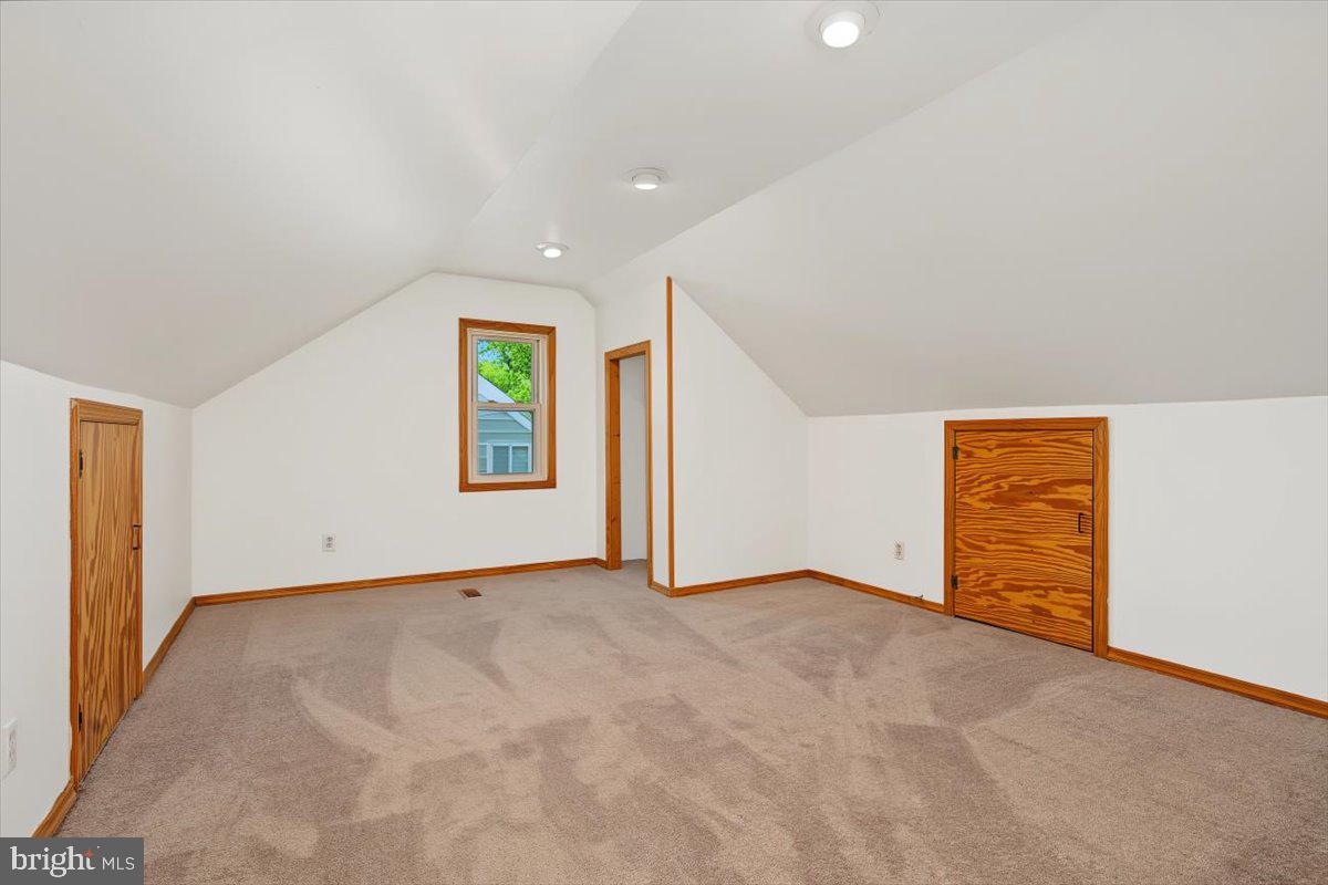 324 Olga Rd Property Photo 20