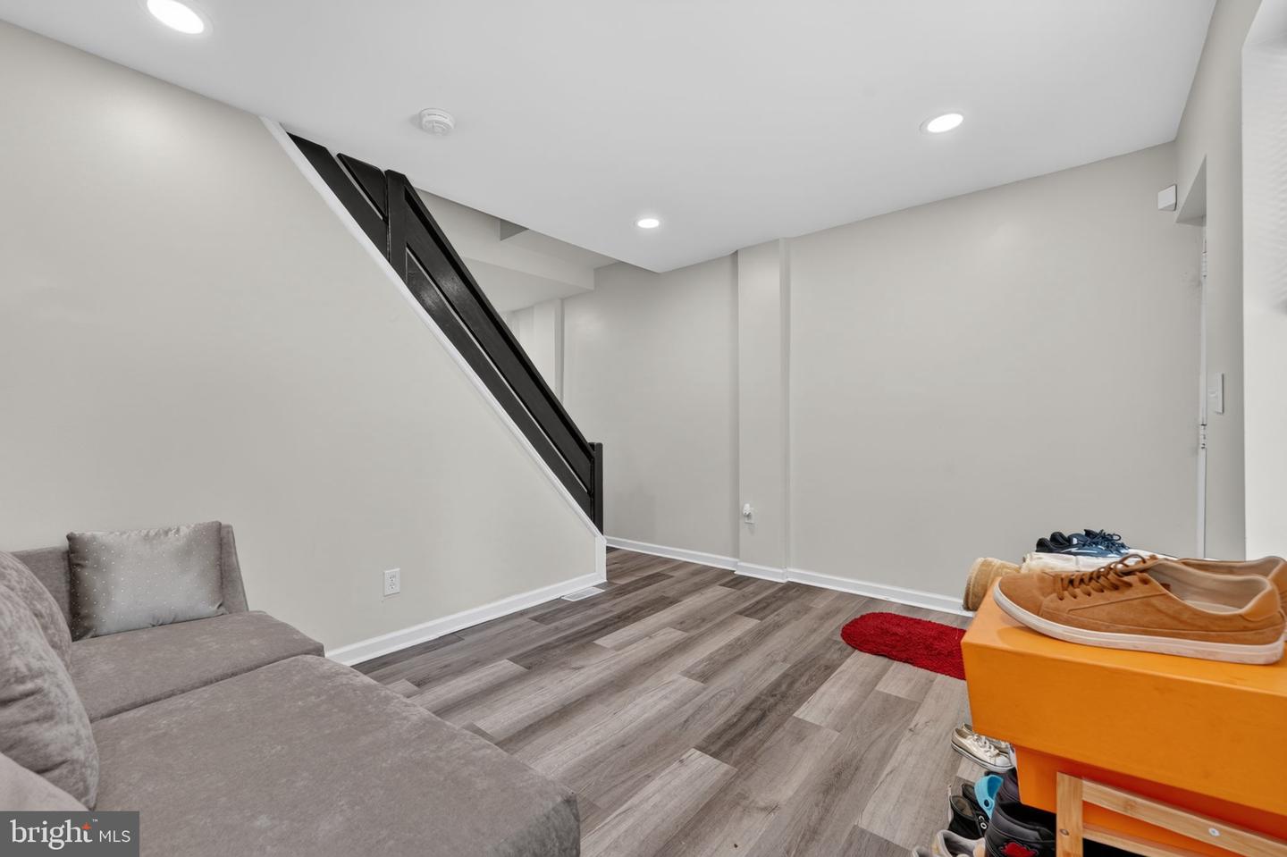 23 E 22nd St Property Photo 5