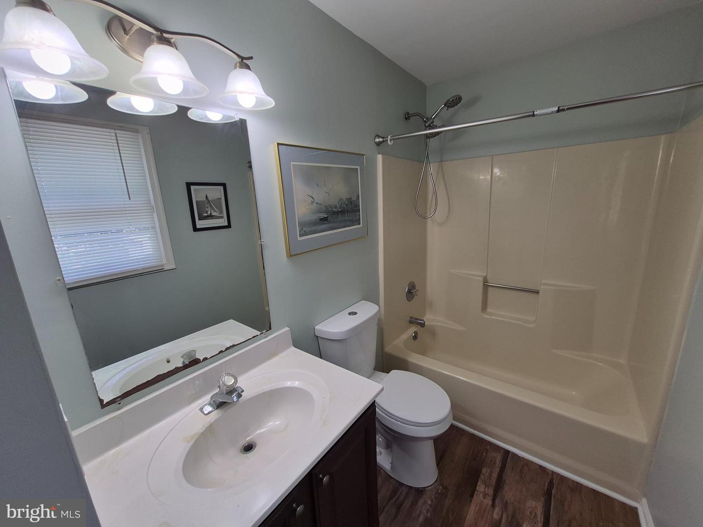 7 Roosevelt Ave Property Photo 10