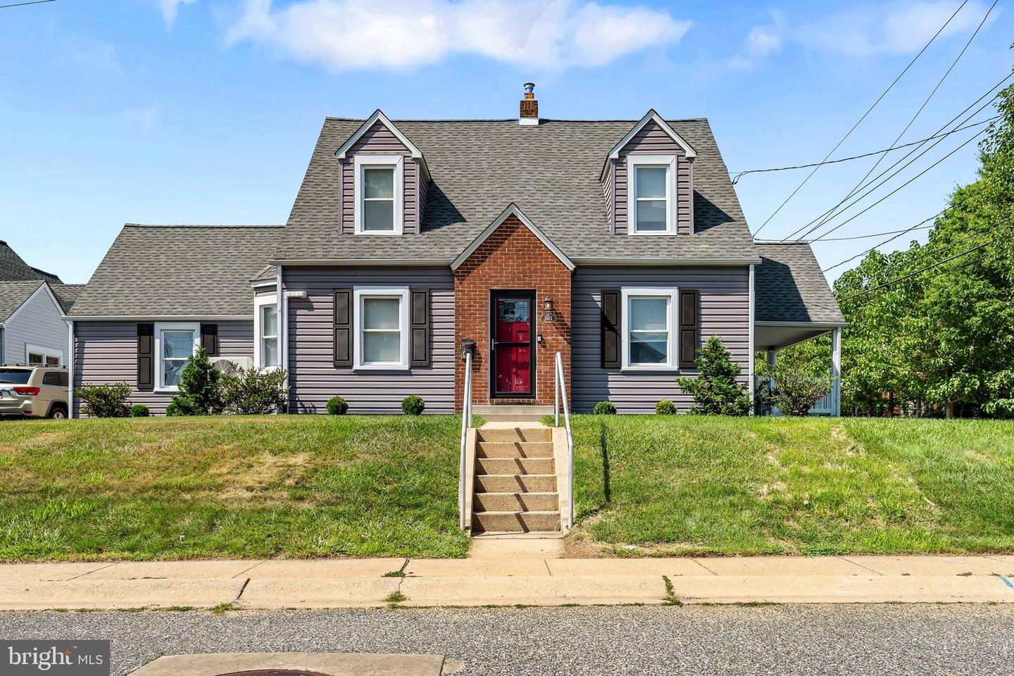 201 WESTMORELAND AVE