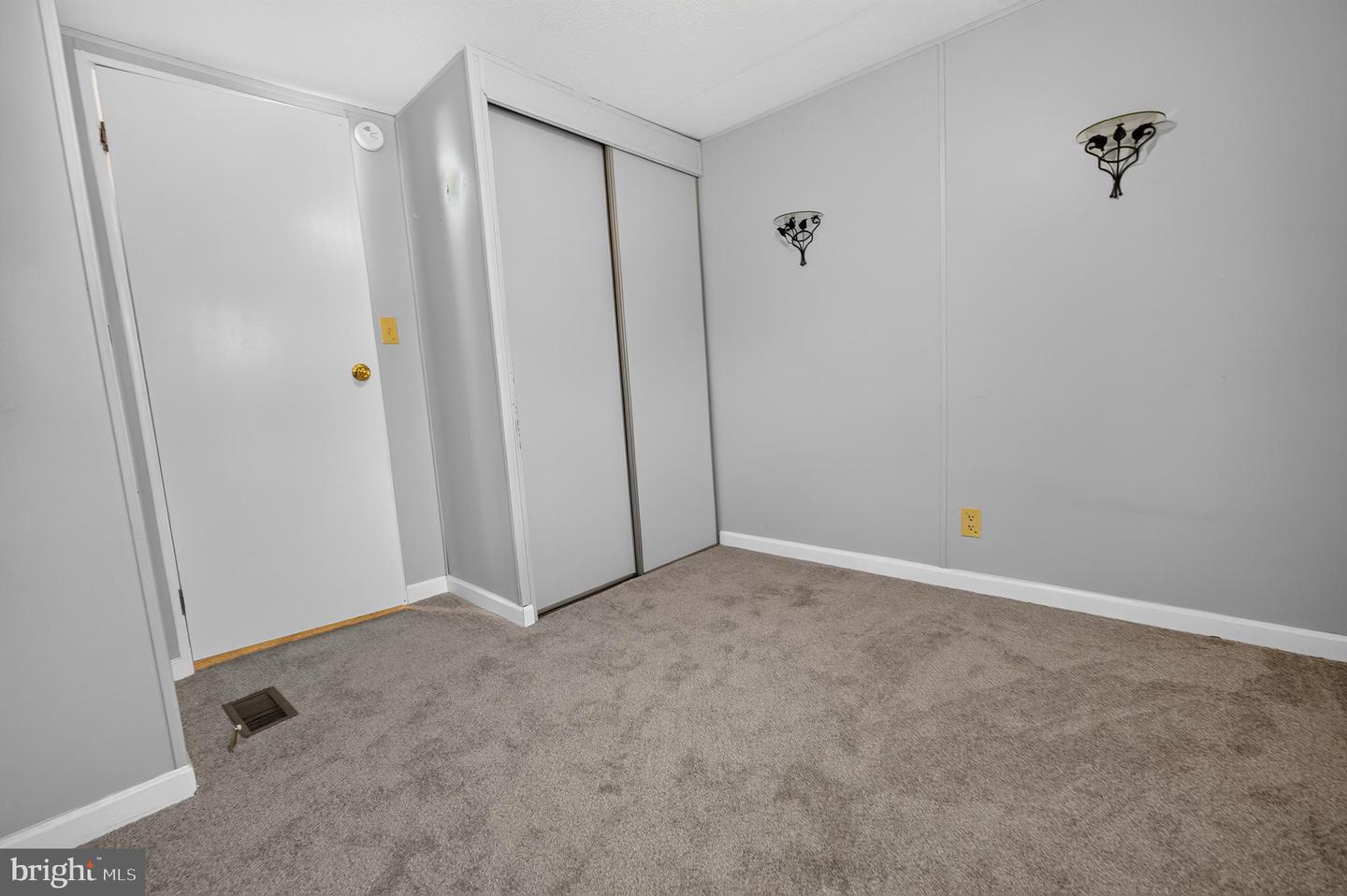 504 Canter Rd Property Photo 8