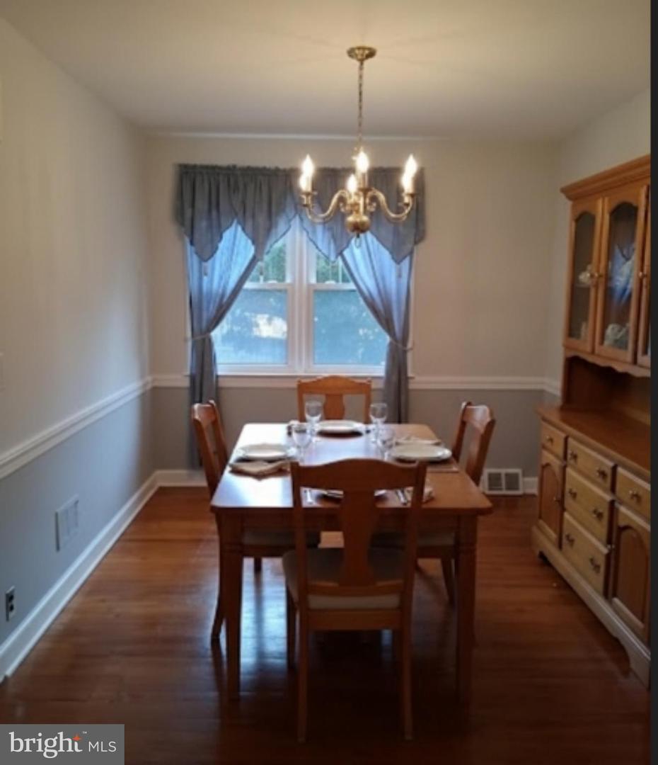 1407 Beech St Property Photo 9