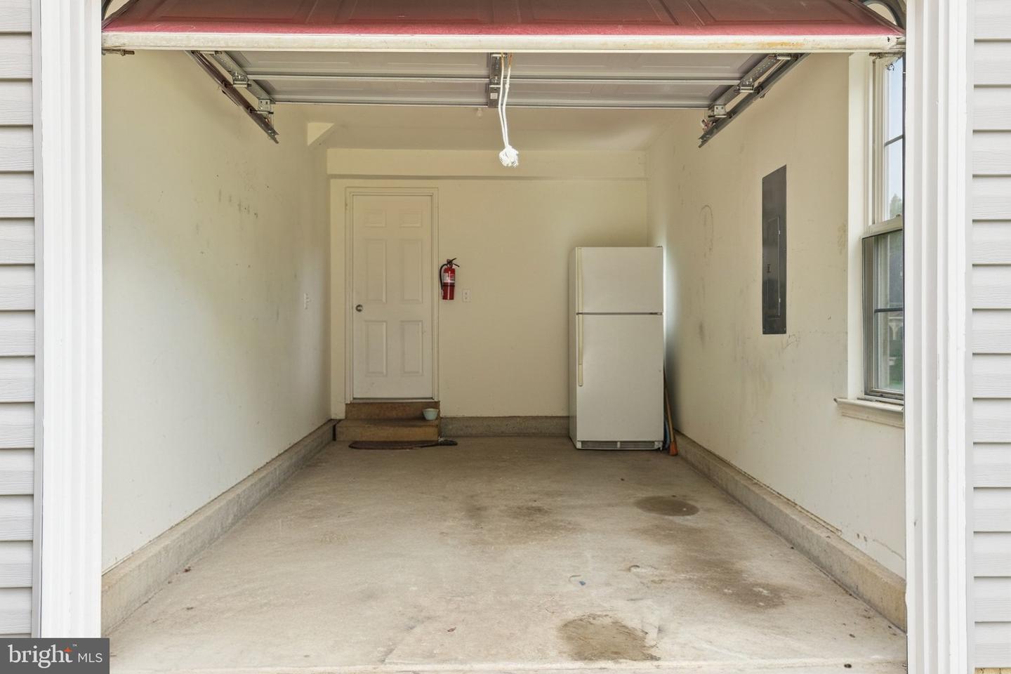 350 Sunnyside Ln Property Photo 13