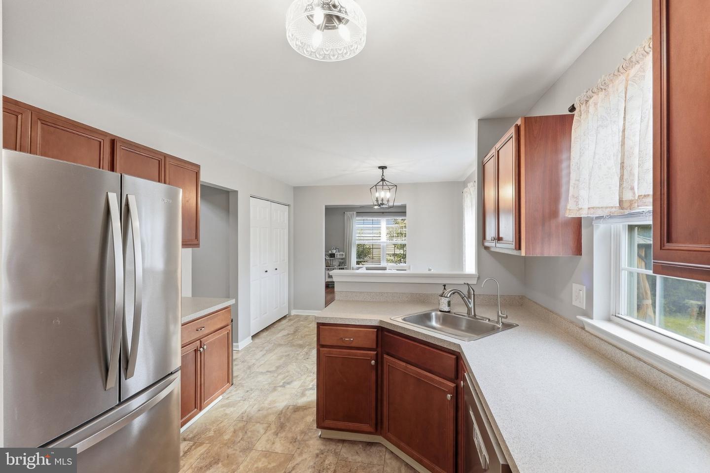 350 Sunnyside Ln Property Photo 17
