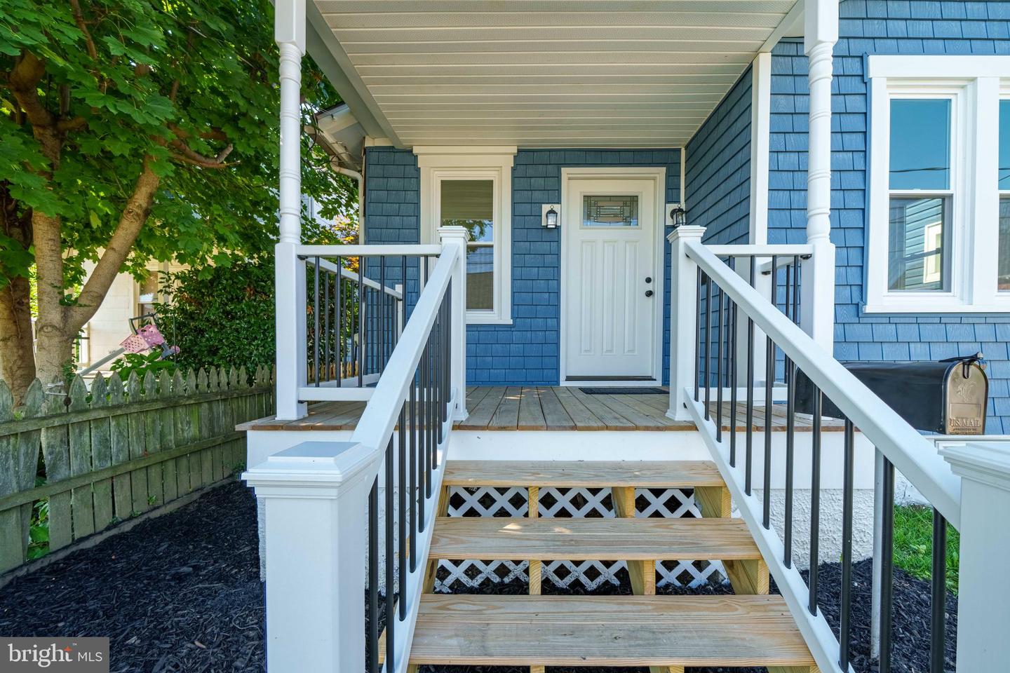 12 Norway Ave Property Photo 3