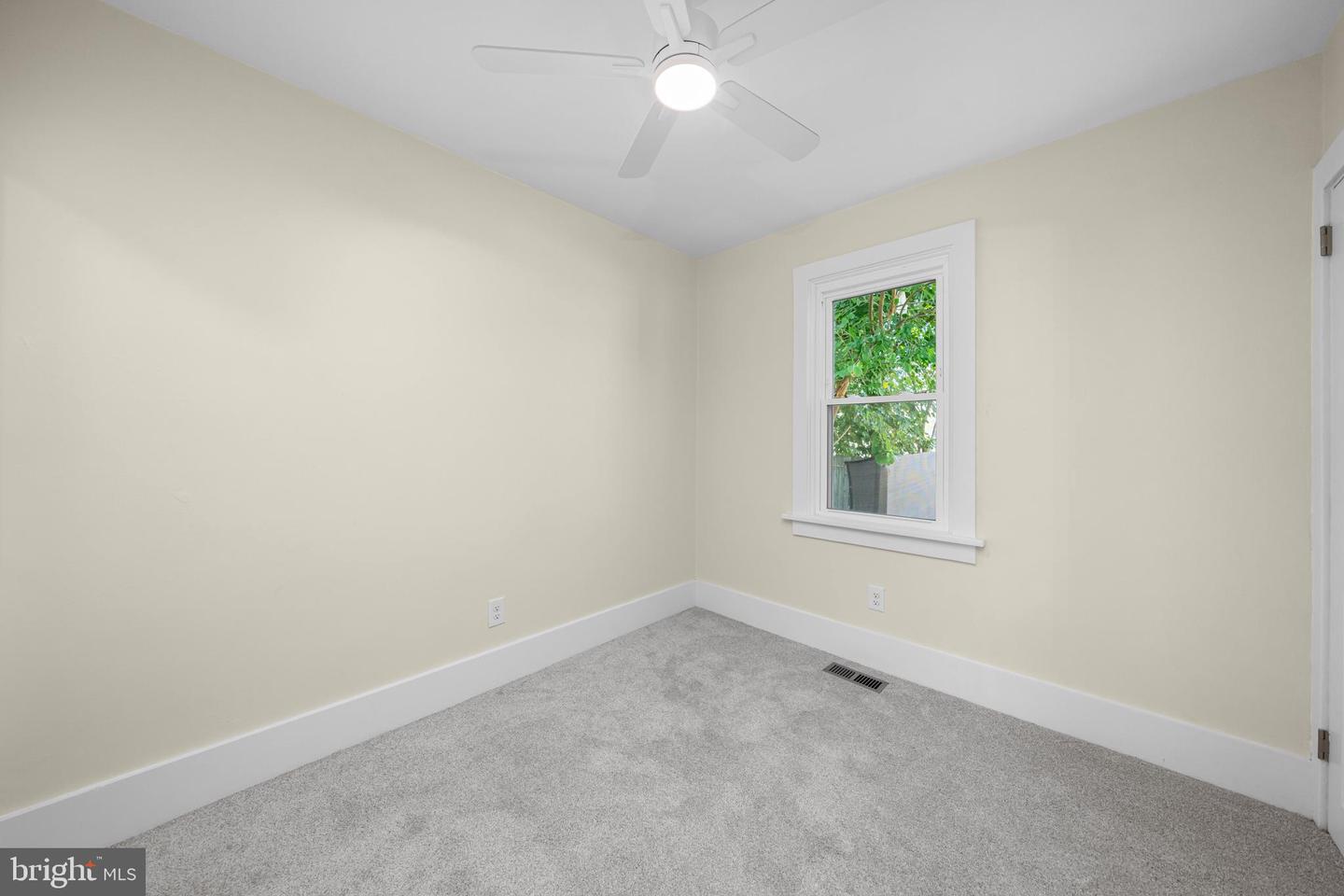 12 Norway Ave Property Photo 15