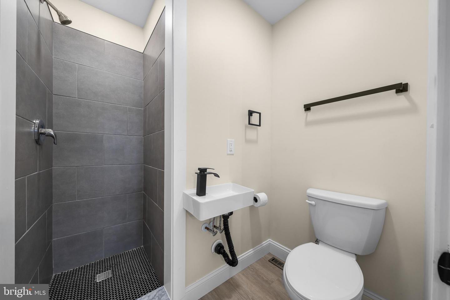 12 Norway Ave Property Photo 19