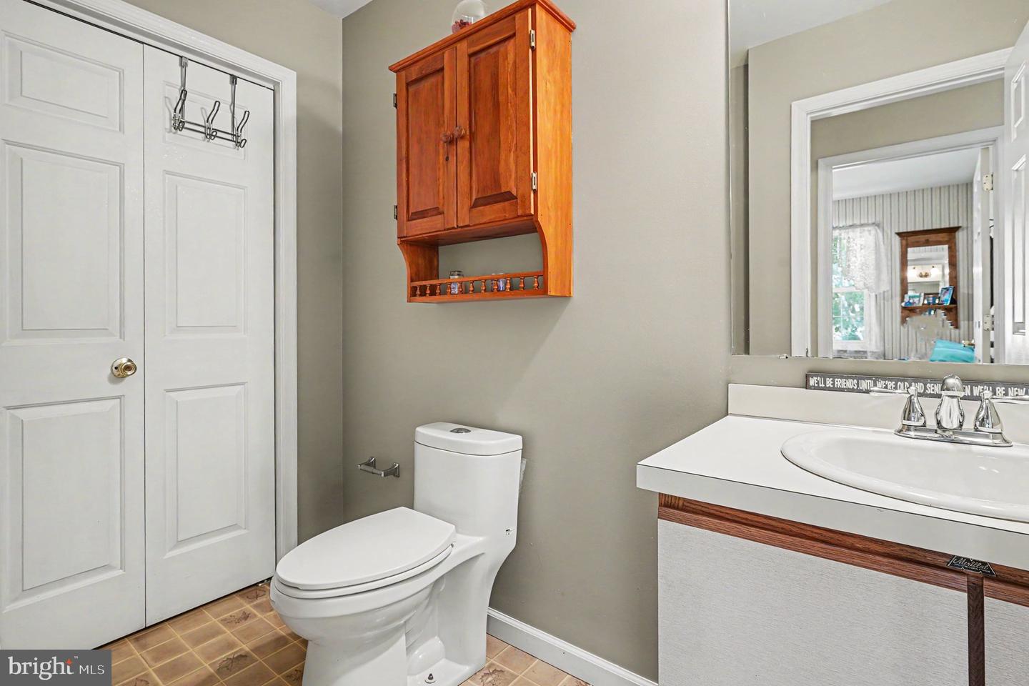 37 Hawthorne Ave Property Photo 10