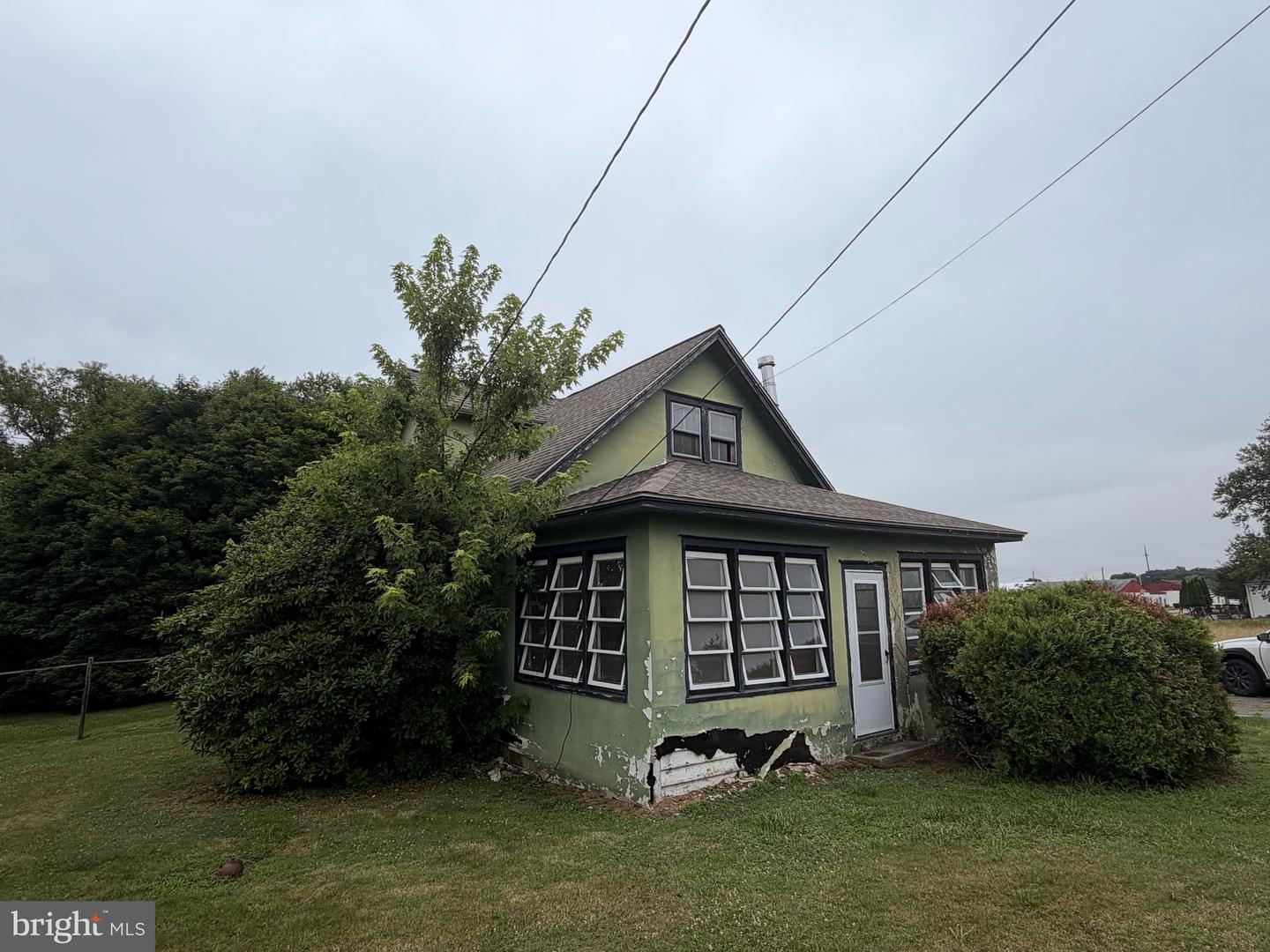 545 Walther Rd Property Photo 2
