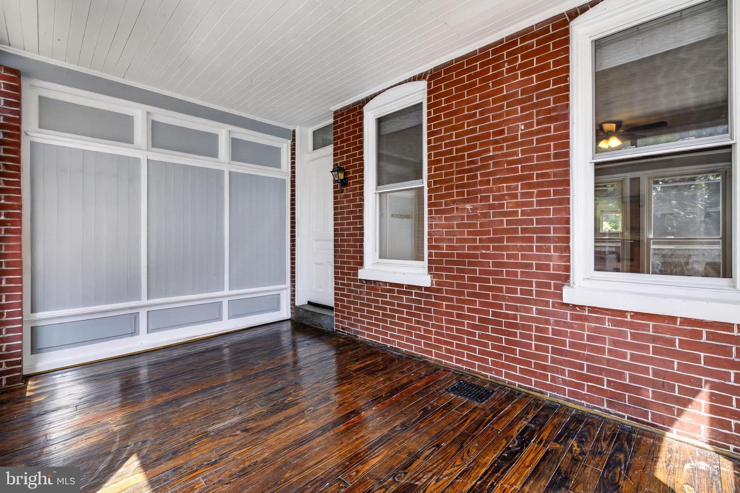 1222 N Tatnall St Property Photo 5