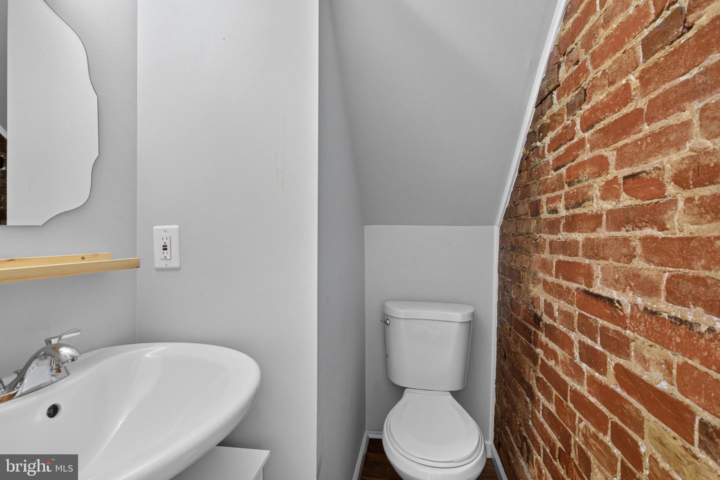1222 N Tatnall St Property Photo 25