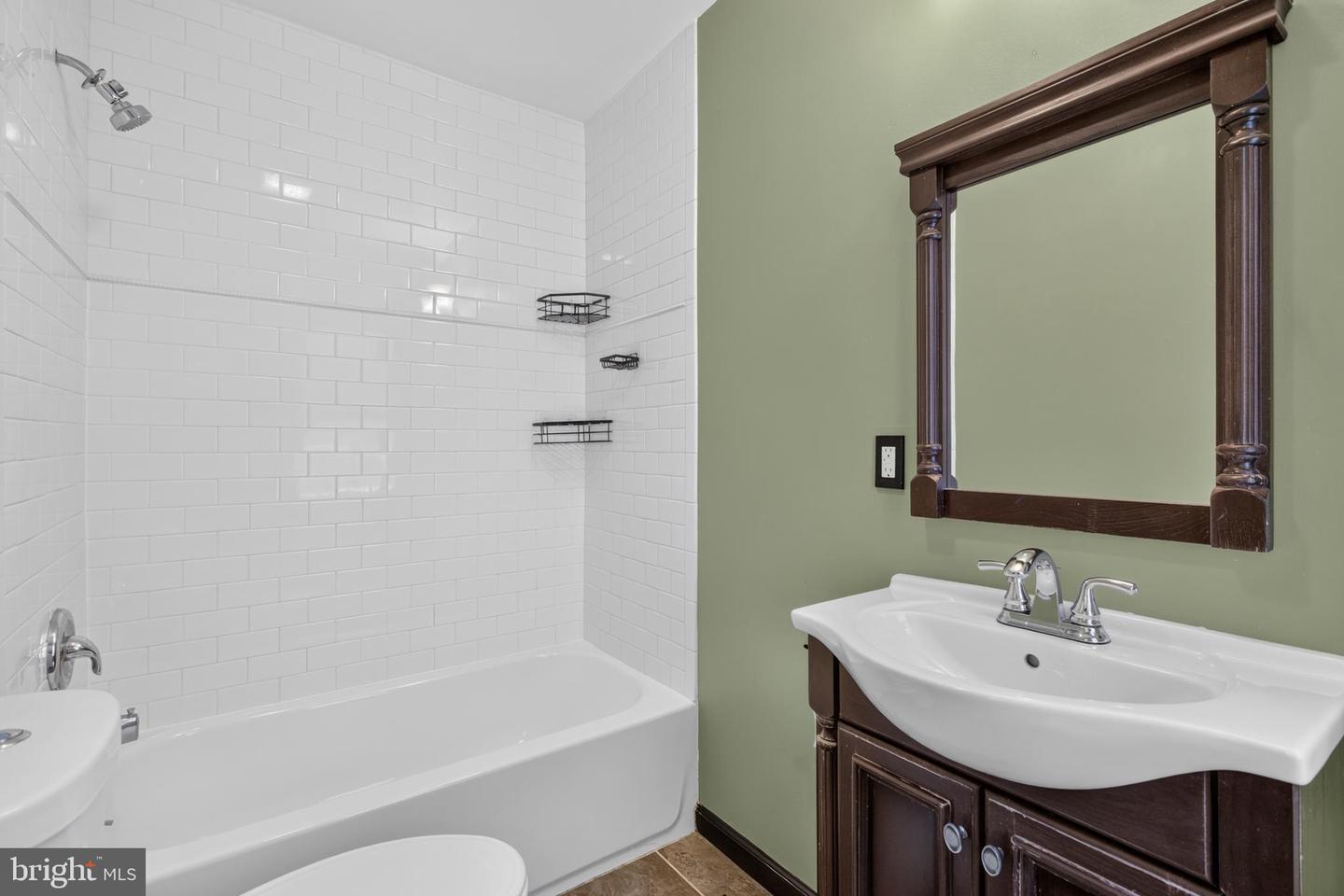 1222 N Tatnall St Property Photo 36