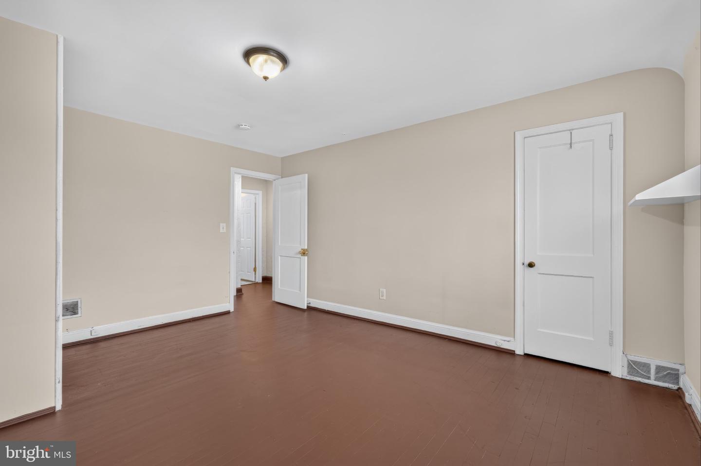 1007 S Grant Ave S Property Photo 13