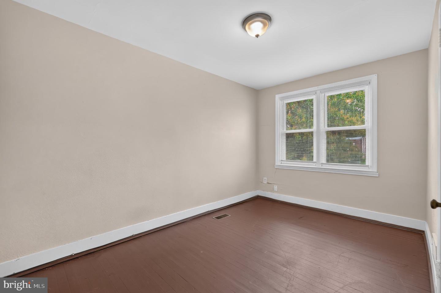 1007 S Grant Ave S Property Photo 14