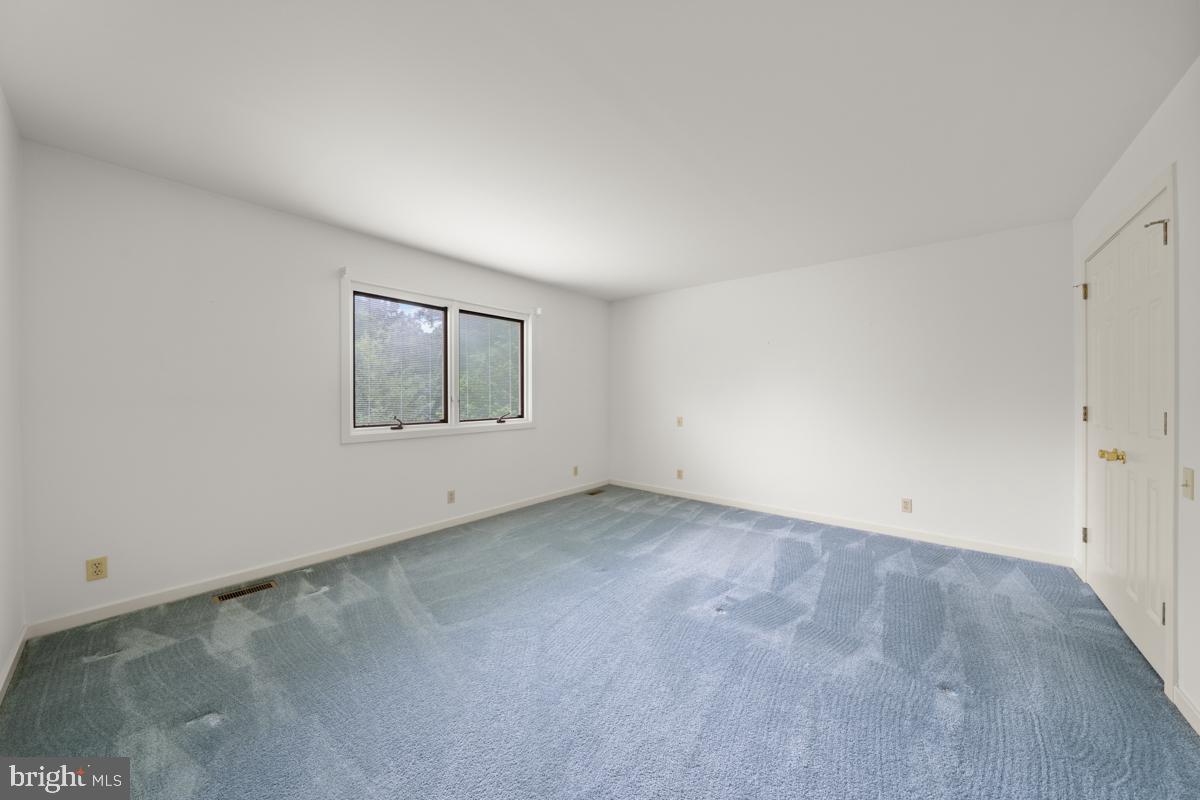 109 Downs Dr Property Photo 30