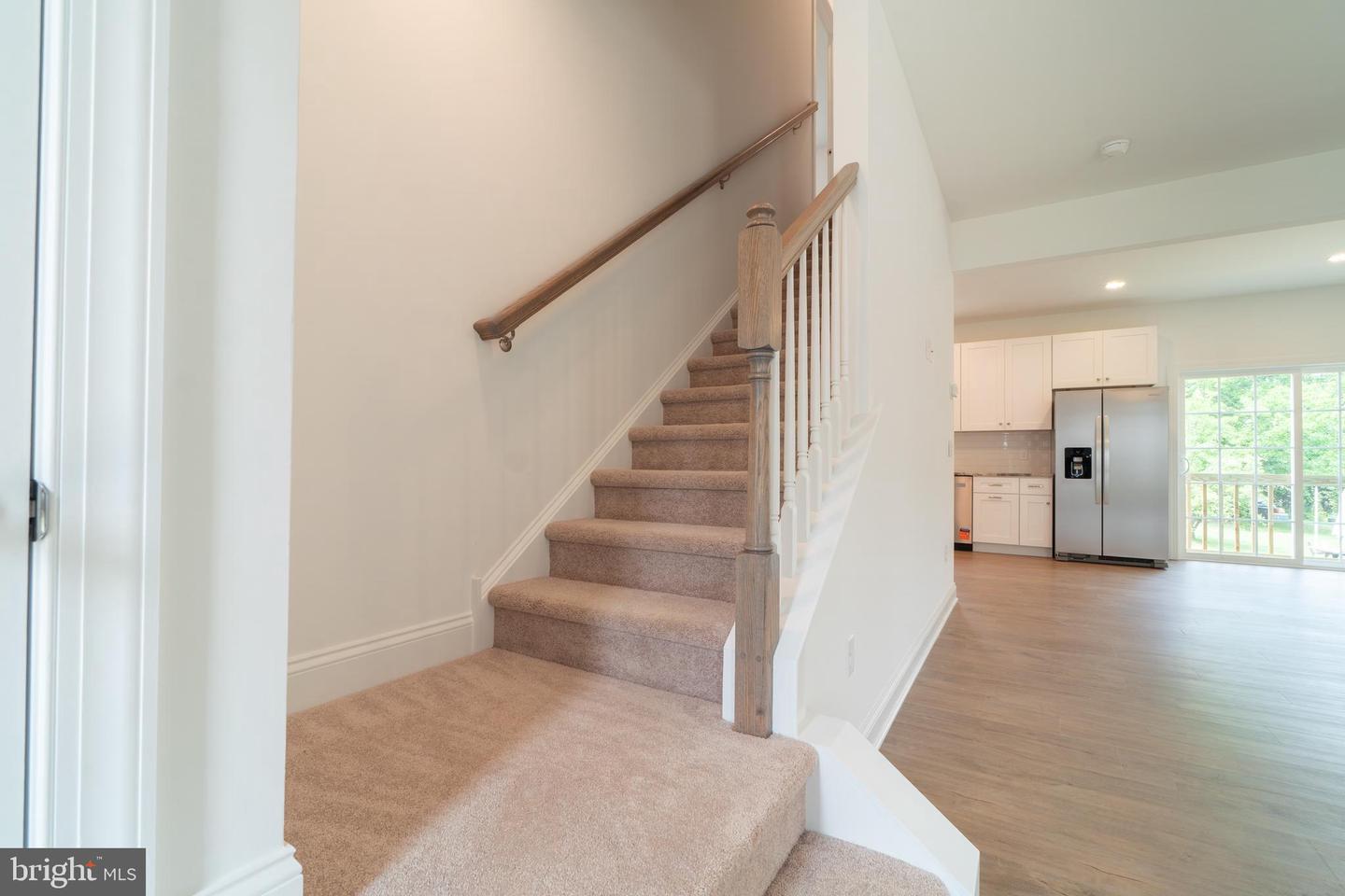 21 Neurys Ln Property Photo 16