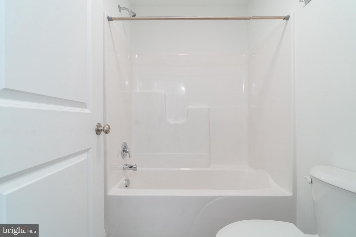 21 Neurys Ln Property Photo 38
