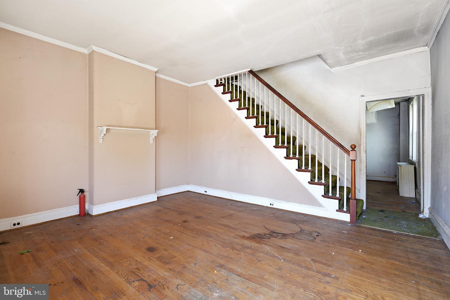 104 10th Property Photo 5