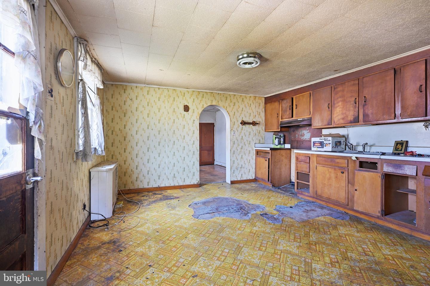 104 10th Property Photo 6