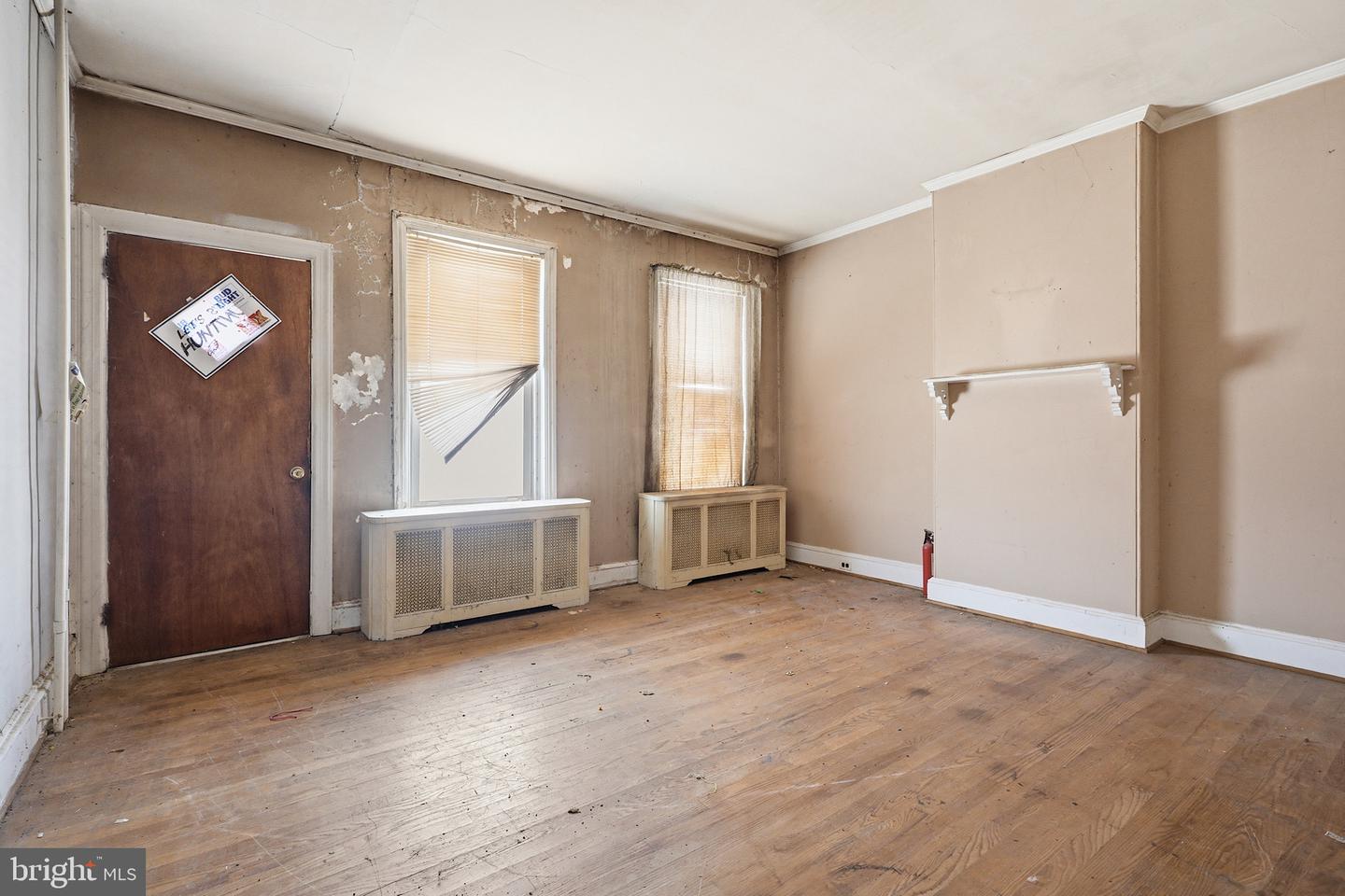 104 10th Property Photo 8