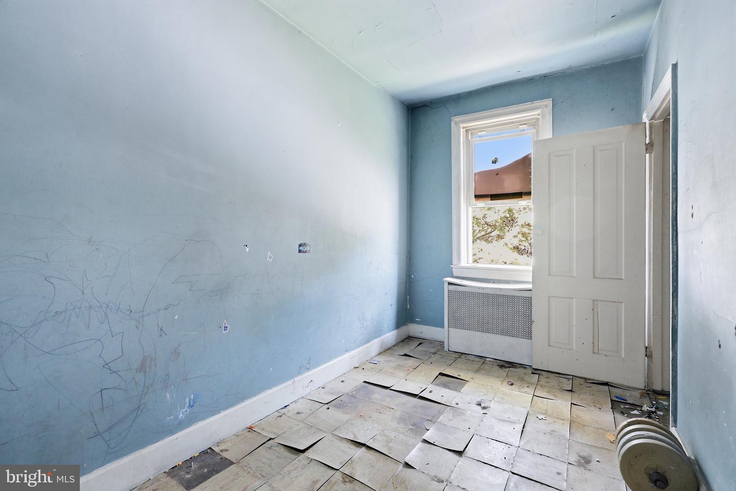 104 10th Property Photo 14