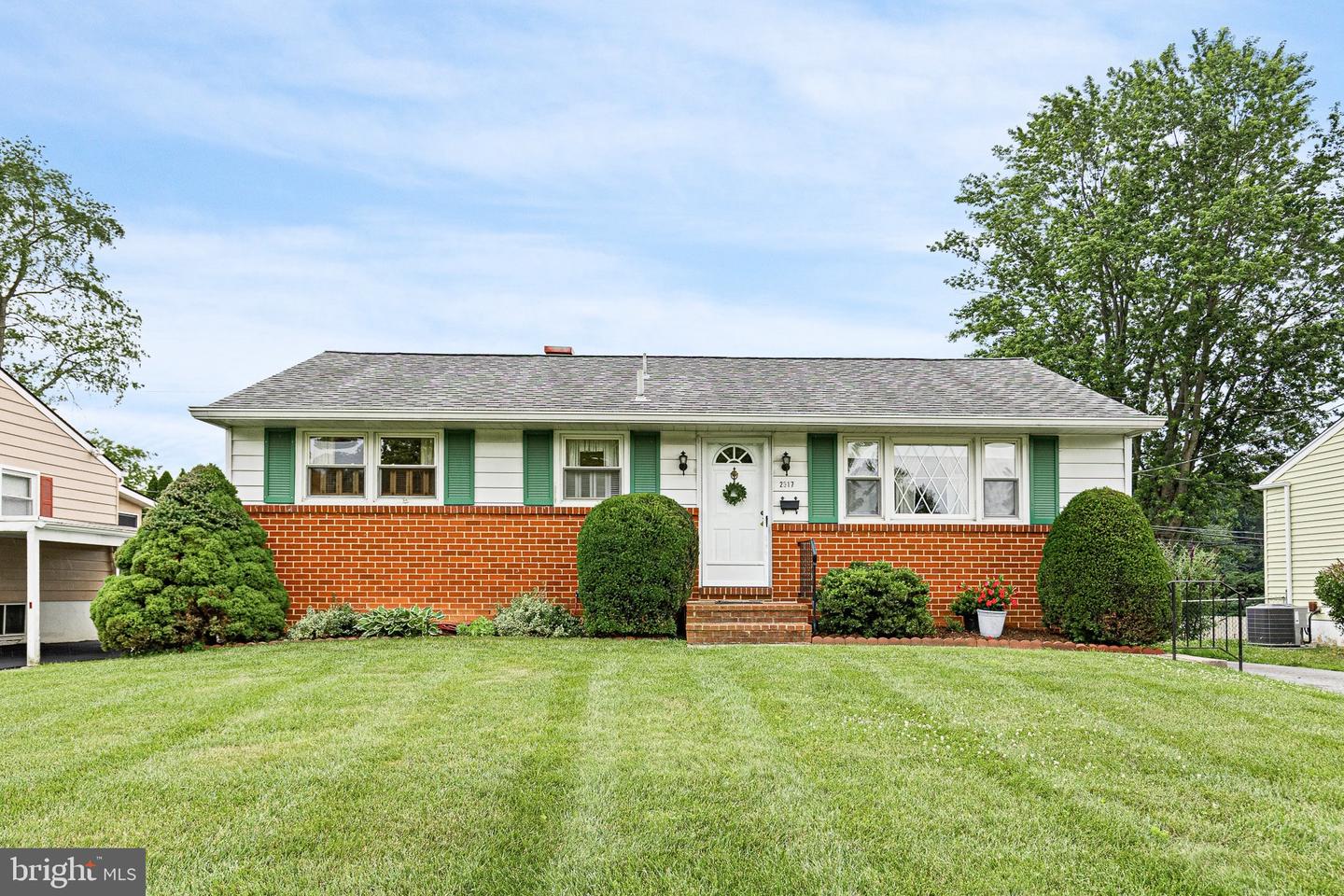 2517 NEWELL DR