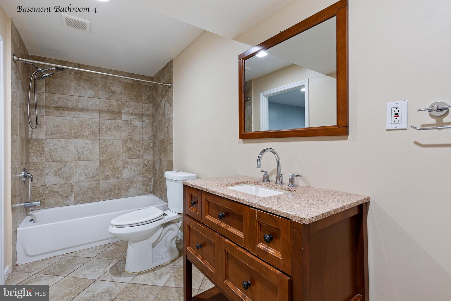 1124 E Founds St Property Photo 36