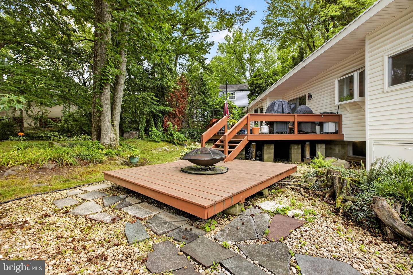 1402 Drake Rd Property Photo 42