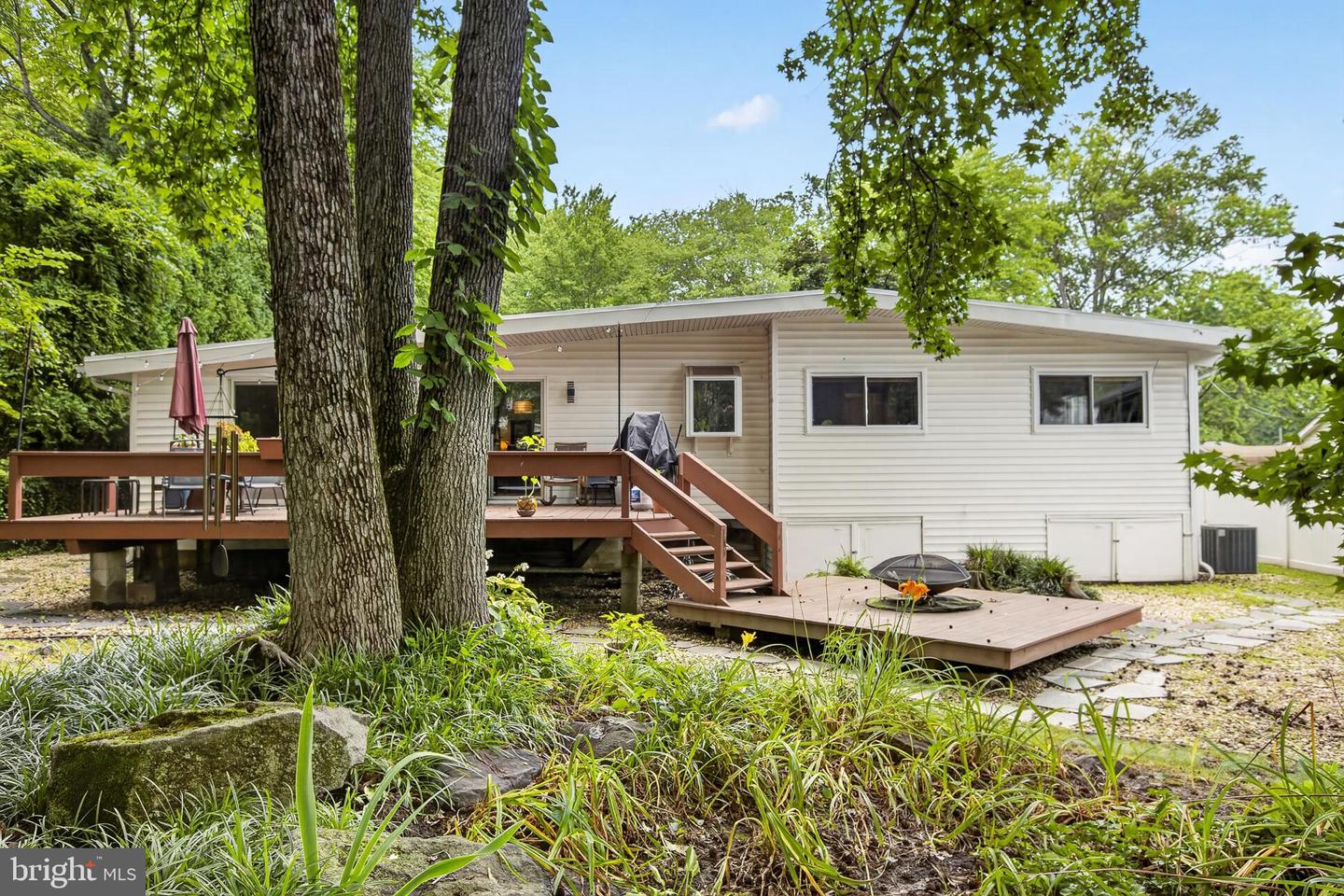 1402 Drake Rd Property Photo 46