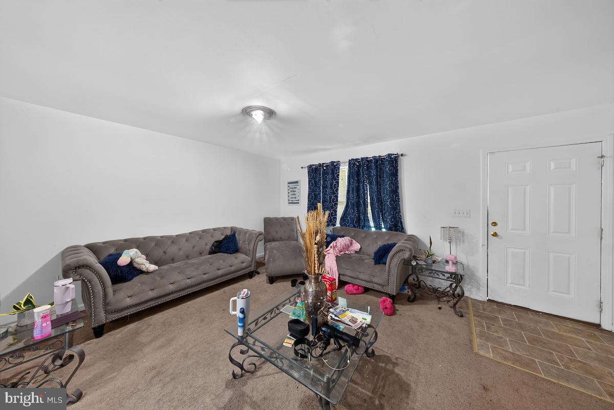 4 Tyrone Ave Property Photo 8