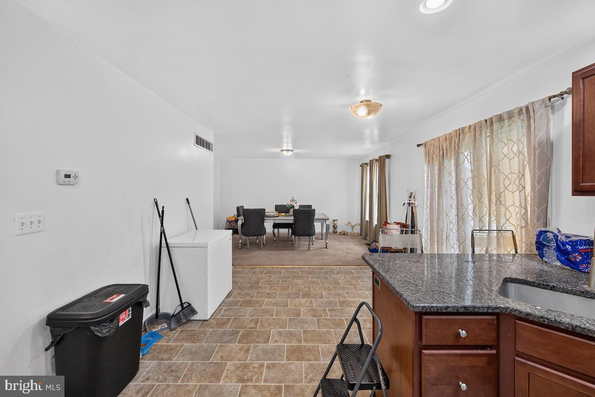 4 Tyrone Ave Property Photo 14