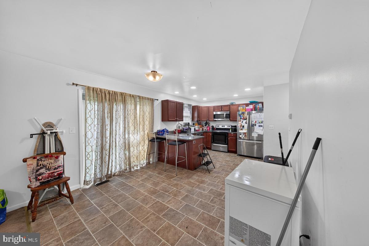 4 Tyrone Ave Property Photo 16