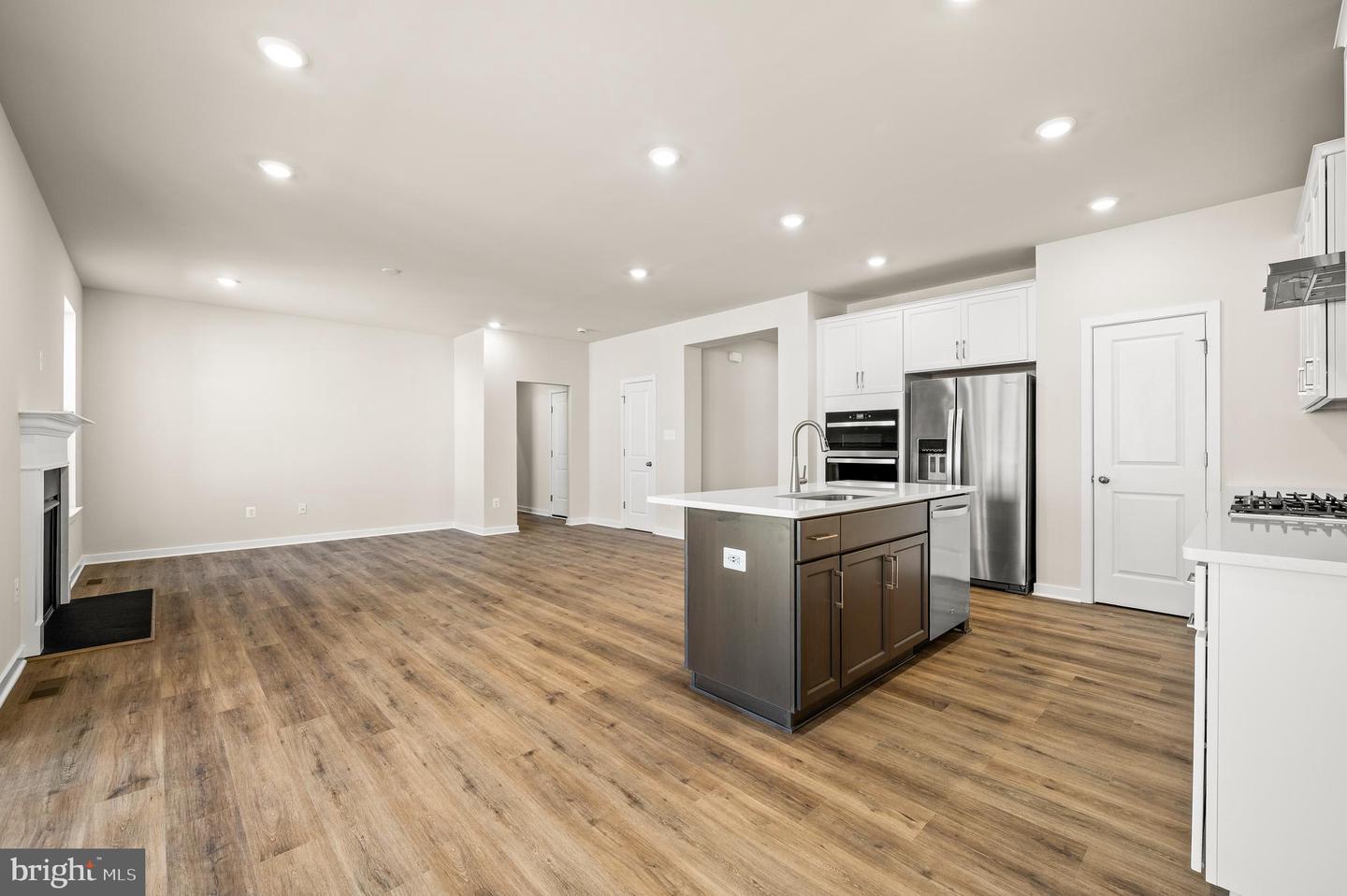 340 Appleford Cir Property Photo 12