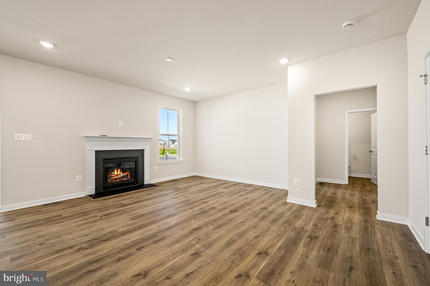 340 Appleford Cir Property Photo 14