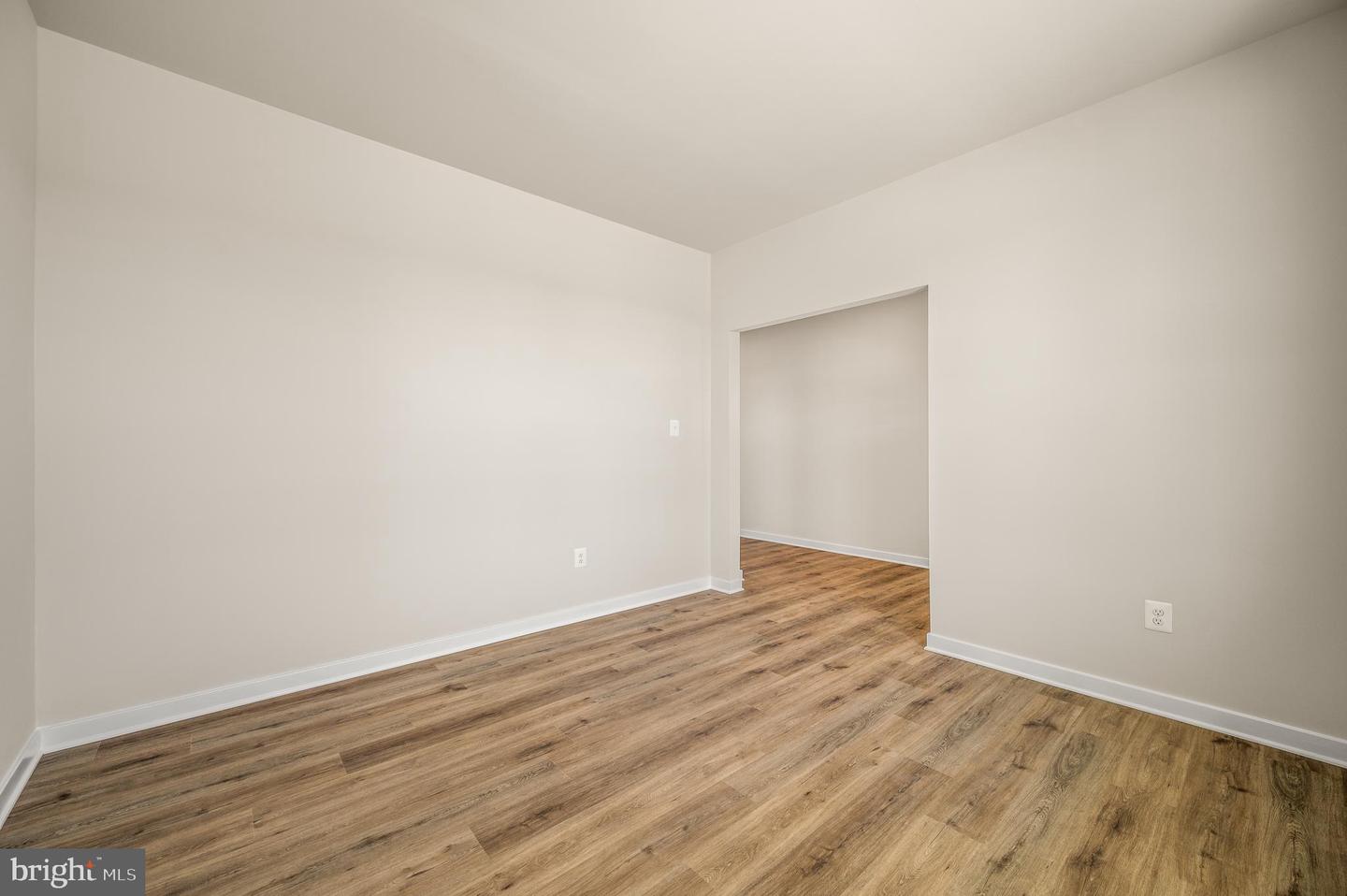 340 Appleford Cir Property Photo 17