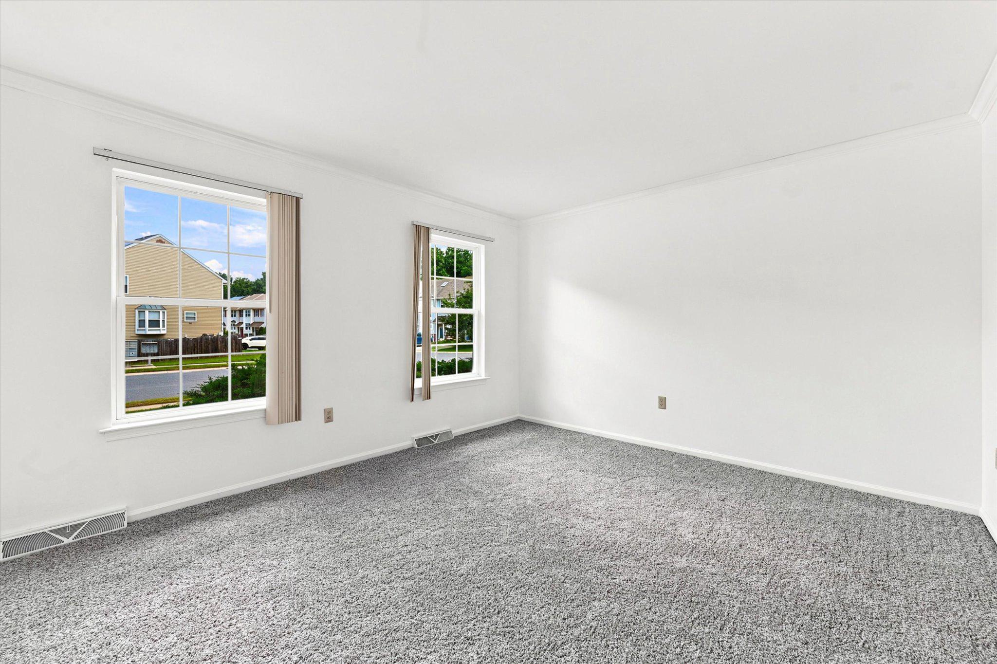 915 Rue Madora Dr Property Photo 3