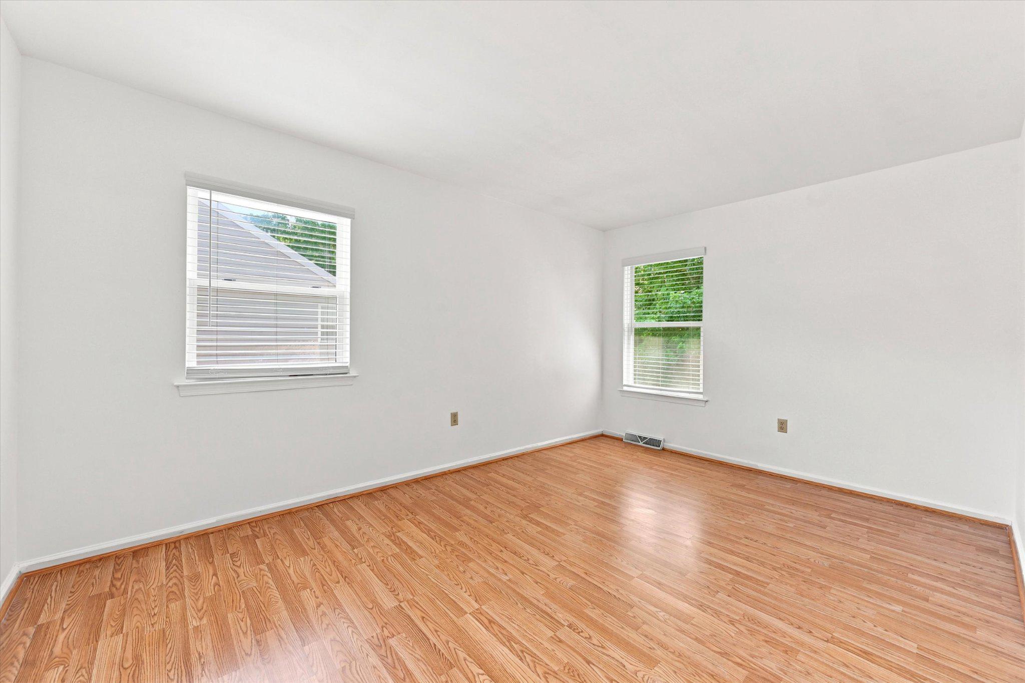 915 Rue Madora Dr Property Photo 26