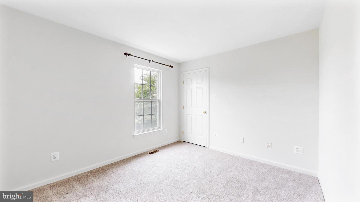 705 Pinewood Dr Property Photo 29